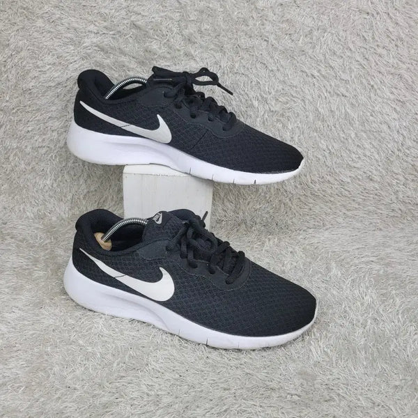 [BUNJANG] Nike Tanjun Black/White Sneakers / 구제짱짱맨 245 나이키 탄준 검흰 스니커즈