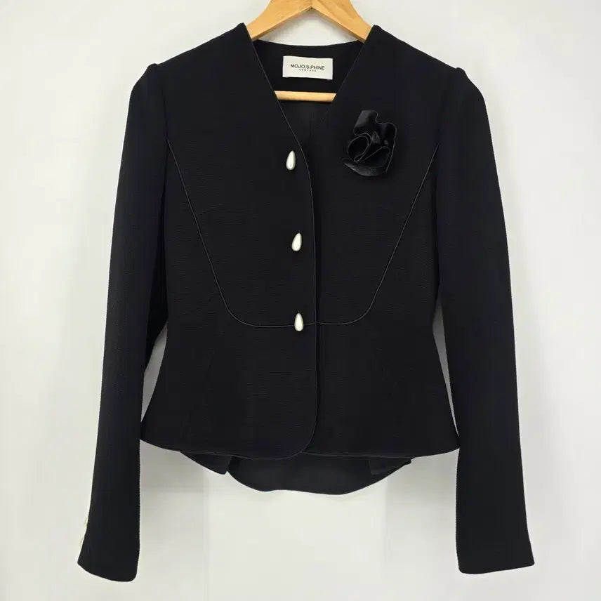[BUNJANG] MOJO.S.PHINE Pearl Button Jacket with Flower Brooch / 모조에스핀 블랙  진주 버튼 디테일이 자켓