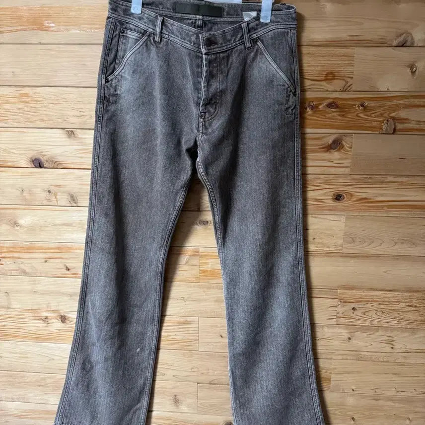[BUNJANG] DKNY Brown Bootcut Denim Jeans (Size 32) / DKNY 부츠컷 브라운 데님 32