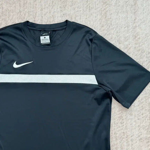 [BUNJANG] Nike Dri-FIT Black T-Shirt Size L / 나이키 드라이핏 검정색 L 사이즈