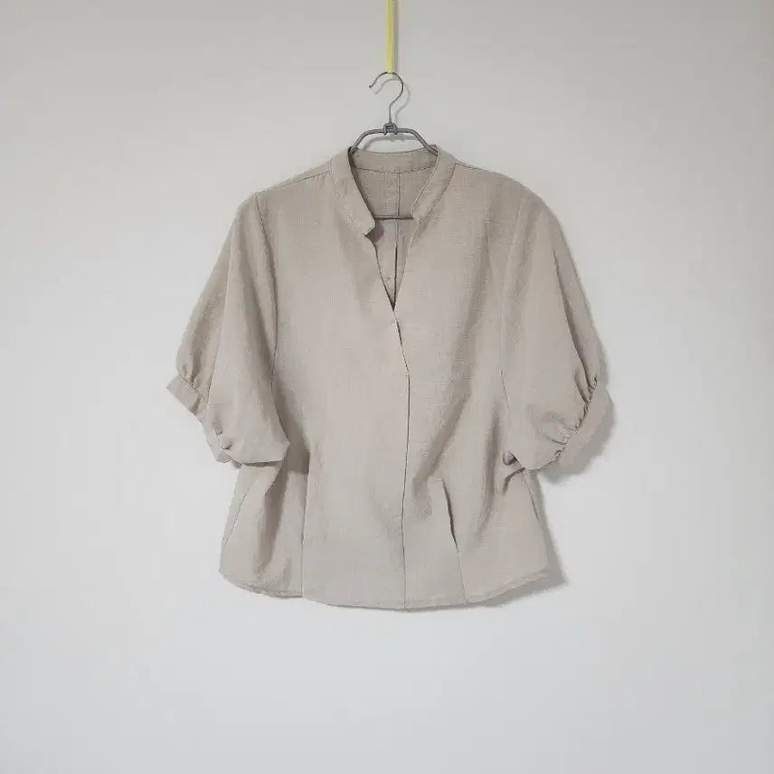 [BUNJANG] Beige Linen Blouse / 베이지색 린넨 블라우스