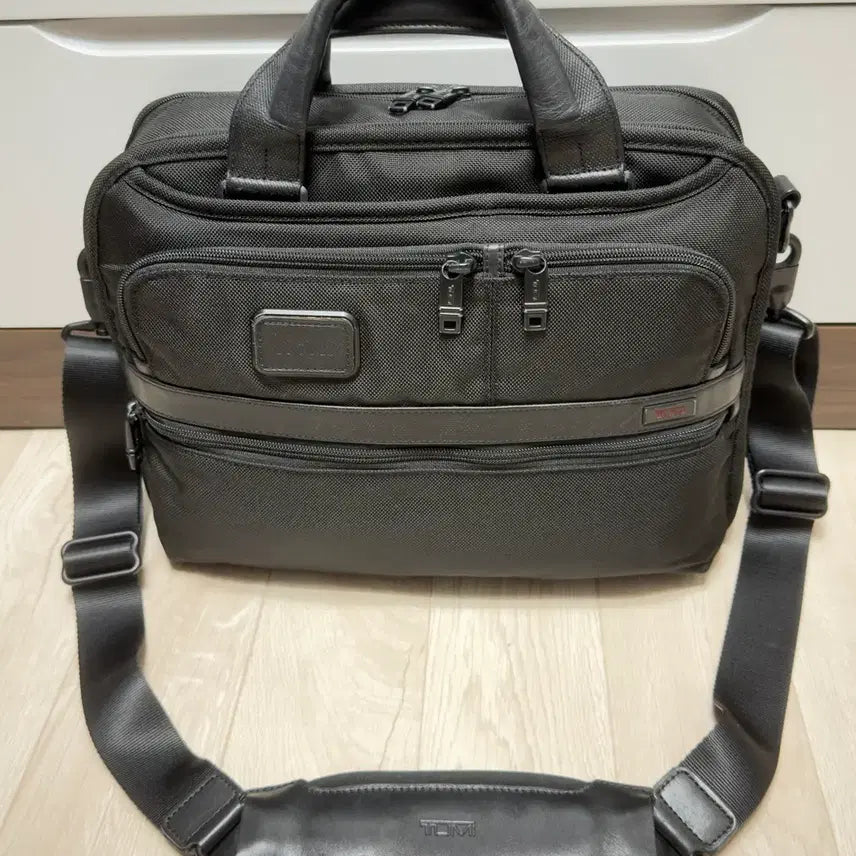 [BUNJANG] TUMI Alpha Organizer Briefcase / TUMI 투미 알파 오거나이저 브리프케이스 정품입니다