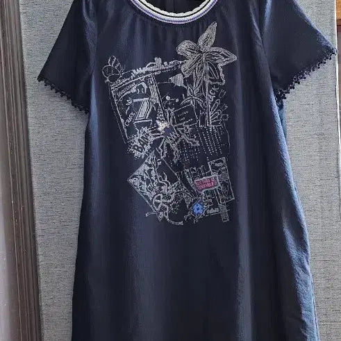 [BUNJANG] O'2nd Navy Embroidered Dress Size 66 / O'2nd 네이비 자수 원피스 66