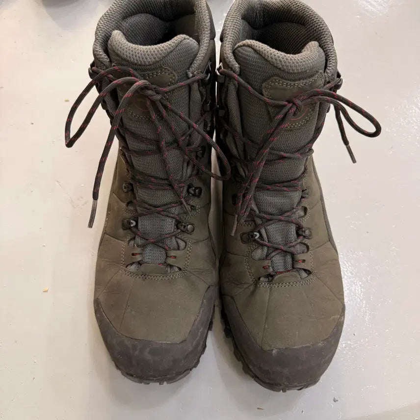 [BUNJANG] La Sportiva Hiking Boots Size 46.5 / 46 1/2 라스포르티바 하이킹 부츠 0522T