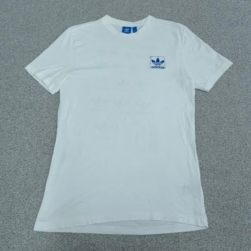 [BUNJANG] Adidas T-Shirt Size 100 / 100 아디다스 반팔 티 | 0720C43