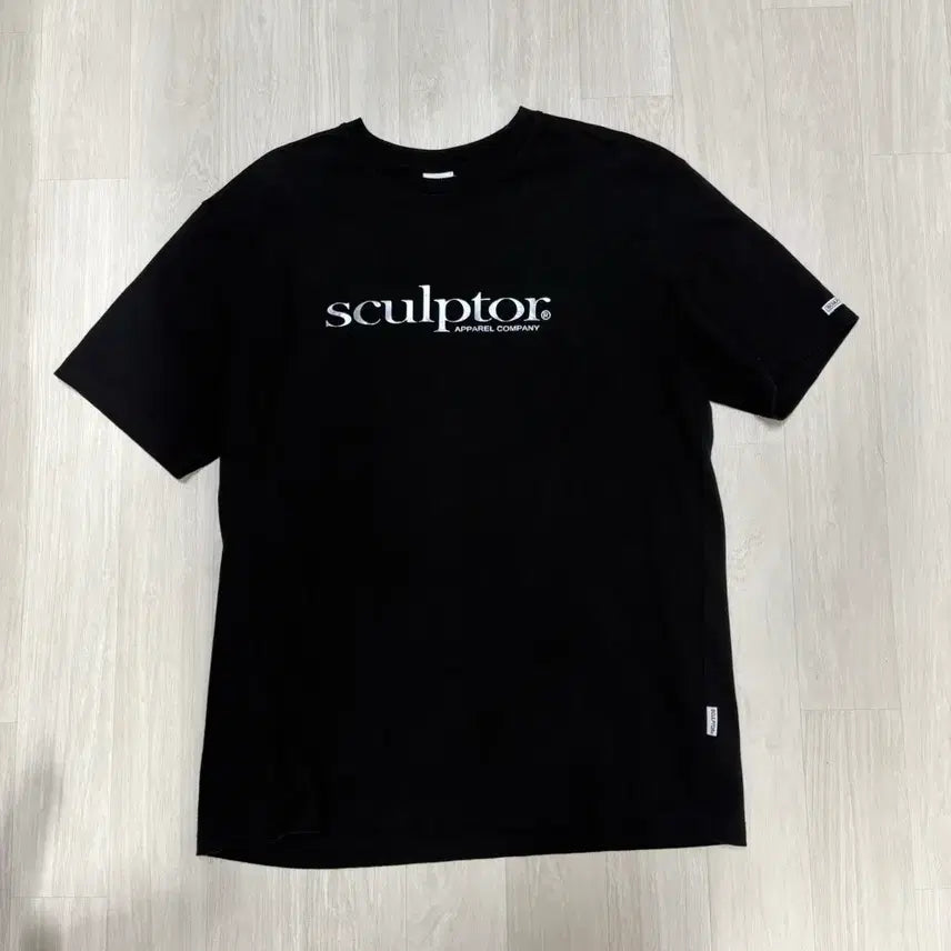 [BUNJANG] Sculptor Logo Short Sleeve T-Shirt Black L / 스컬프터 로고 반팔 티셔츠 블랙 L 사이즈