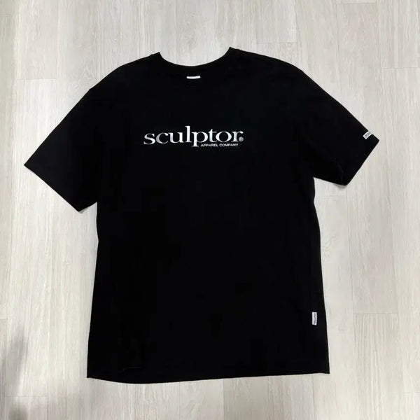 [BUNJANG] Sculptor Logo Short Sleeve T-Shirt Black L / 스컬프터 로고 반팔 티셔츠 블랙 L 사이즈