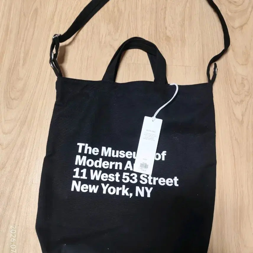 [BUNJANG] MoMA Museum of Modern Art Shopper Bag Black / 모마 뮤지엄 오브 모던 아트 쇼퍼백 블랙 새제품