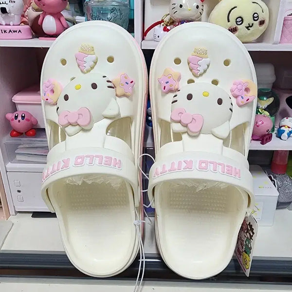 [BUNJANG] Hello Kitty White Sandals Size 250 / (새상품)헬로키티 흰색 샌들 250