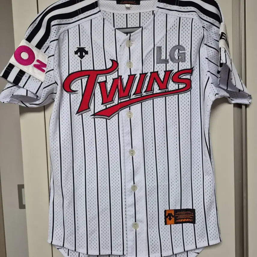 [BUNJANG] LG Twins Descente Authentic Lee Byung-Kyu Marked Baseball Jersey Size 85 / 엘지트윈스 데상트 정품 유니폼 85사이즈 이병규 마킹 판매합니다