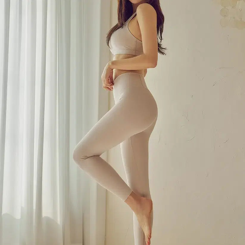 [BUNJANG] Conchi Signature 9/10 Length Leggings (Honey Beige) / 콘치 시그니처 9부 레깅스(허니베이지)