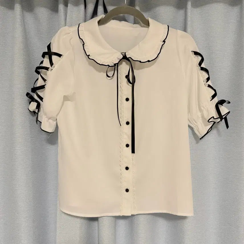 [BUNJANG] Mars Short Sleeve Blouse / 마즈 반팔 블라우스