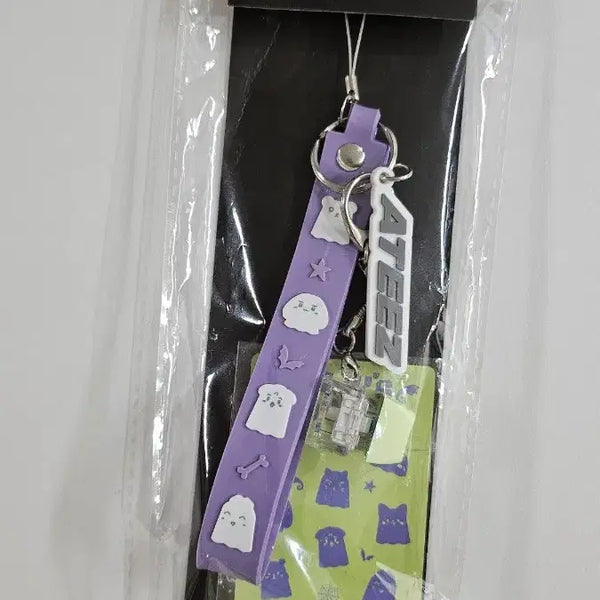 [BUNJANG] ATEEZ 2026 Fanmeeting Official MD Ghost Lightstick Strap (Photocard Included) / 에이티즈 2026 팬미팅 MD 고스트 라이트스틱 스트랩