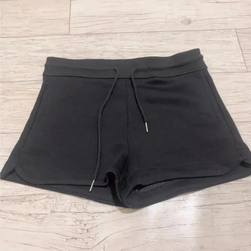 [BUNJANG] Ablley Black Shorts / 에이블리 반바지 블랙