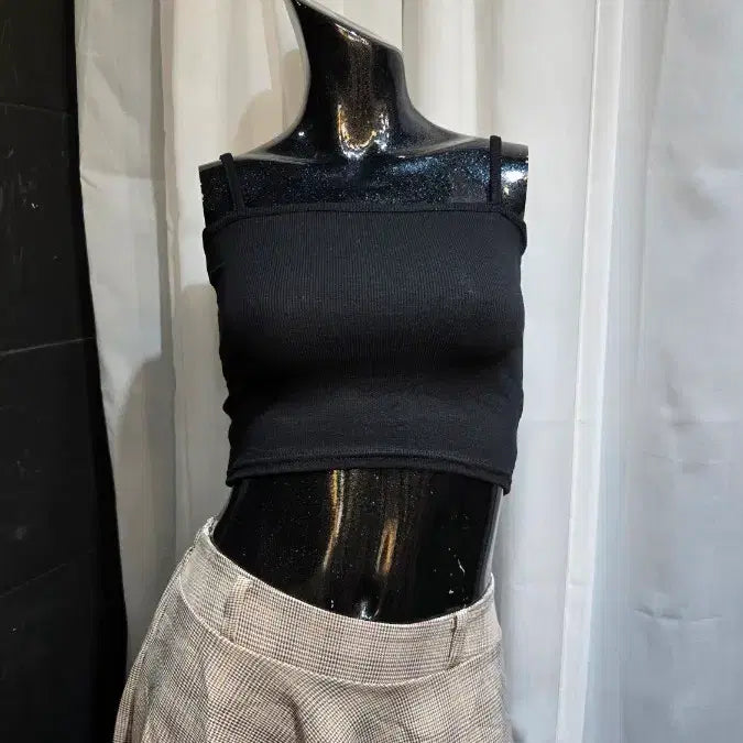 [BUNJANG] Black Ribbed Cropped Top / 블랙 골지 크롭탑