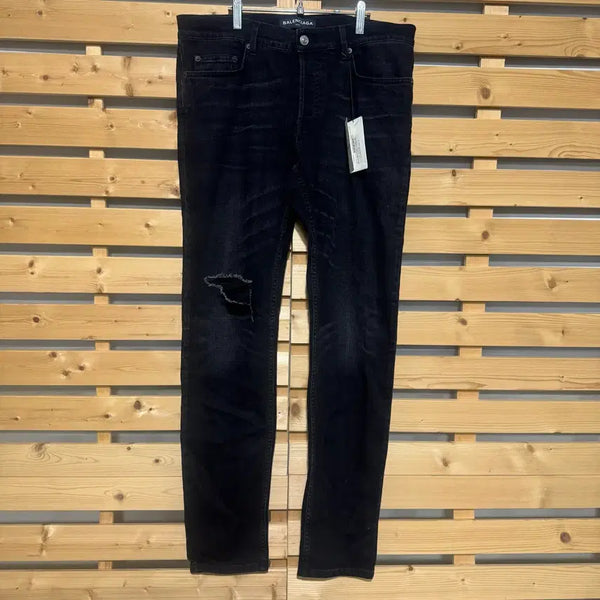 [BUNJANG] Balenciaga Distressed Denim Jeans / 발렌시아가 데미지 데님