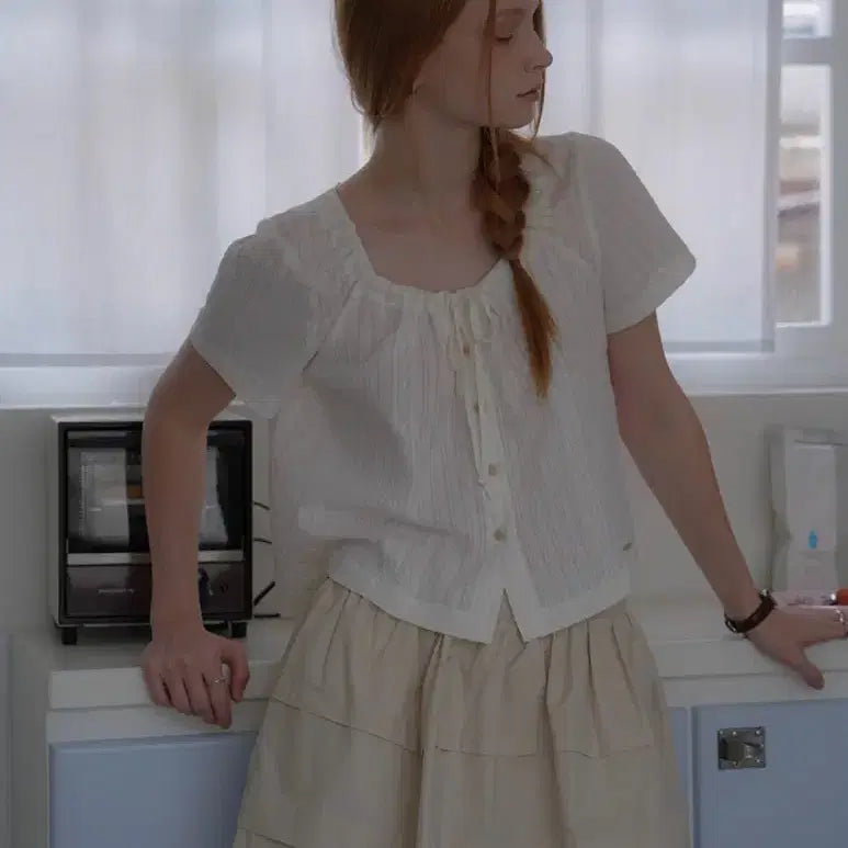 [BUNJANG] Dehebe Jacquard Shirring Blouse / [드헤베] 자카드 셔링 블라우스 새상품