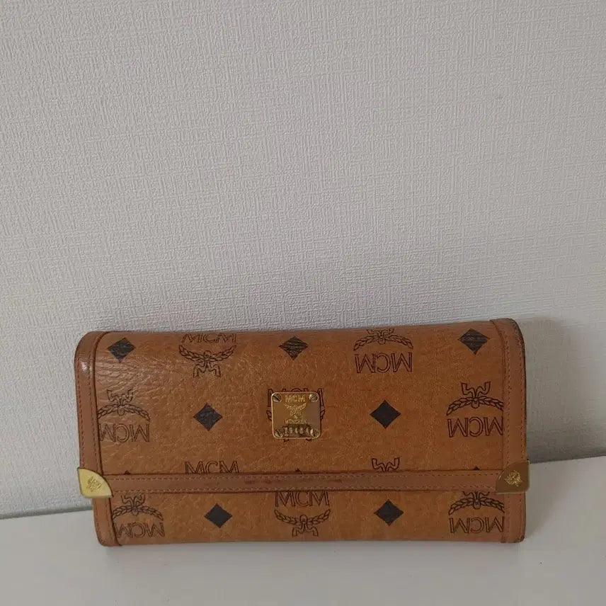 [BUNJANG] MCM Logo Pattern Brown Leather Wallet / MCM 지갑 갈색