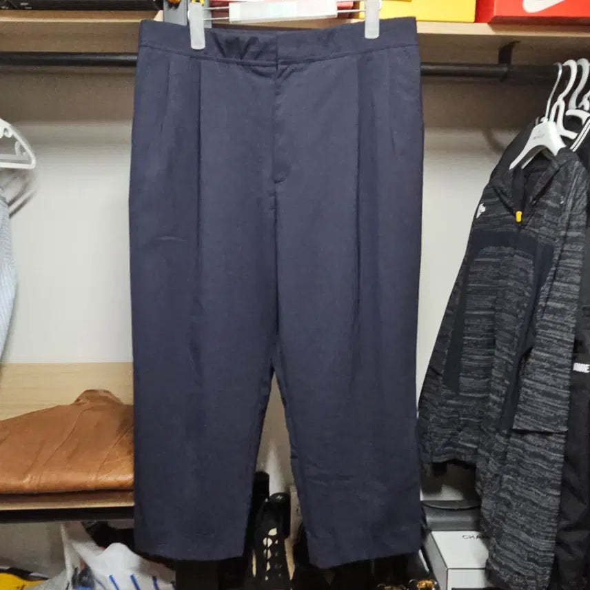 [BUNJANG] Solid Homme Signature Pleats Crease Banding Men's Crop Pants / 솔리드옴므 시그니쳐 플리츠 크리즈 밴딩 남성 크롭팬츠 36-37