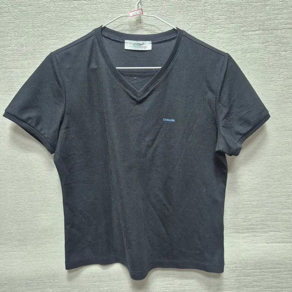 [BUNJANG] Crocodile Black Short-Sleeve V-Neck T-Shirt / 자413 크로커다일 반팔 브이넥 티셔츠