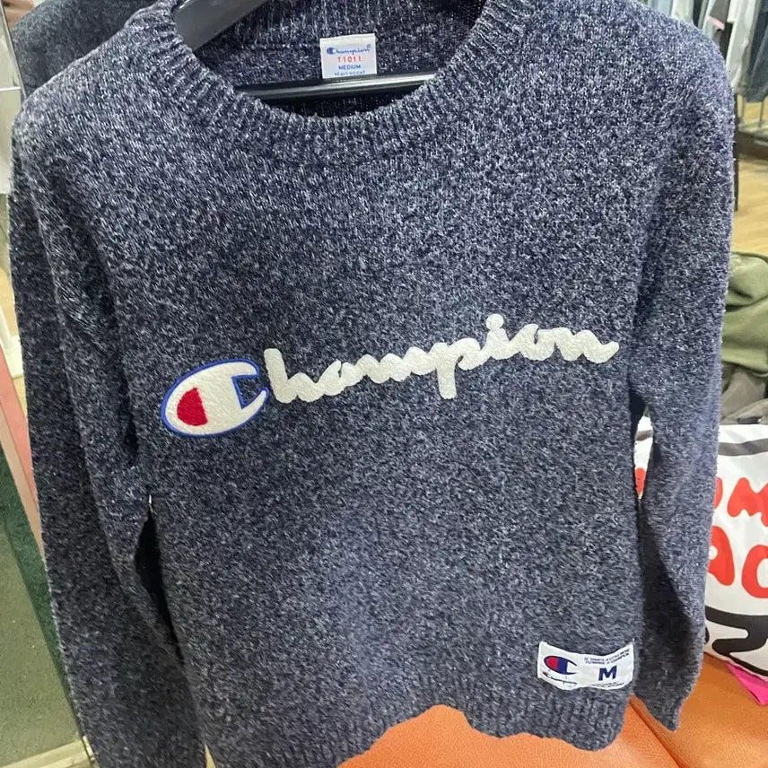 [BUNJANG] Champion Knit Sweater / 챔피언 니트