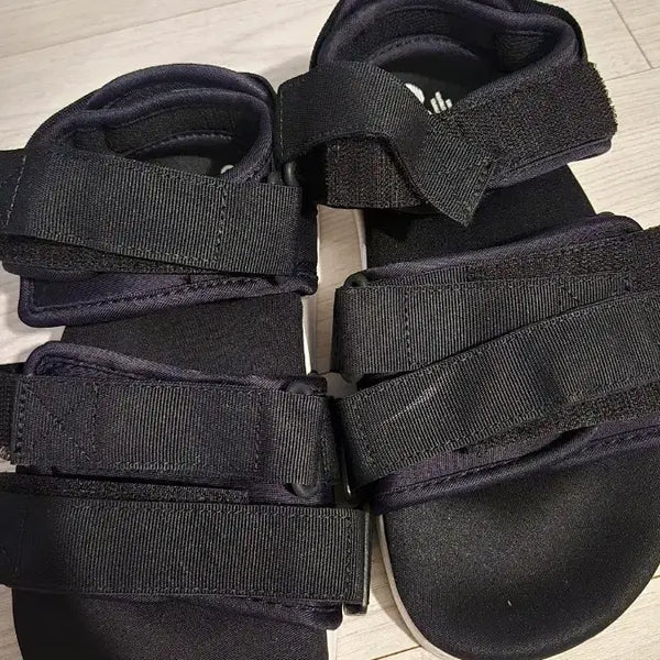 [BUNJANG] Adidas Black Velcro Strap Sandals (225) / 아디다스 블랙 벨크로 스트랩샌들 225