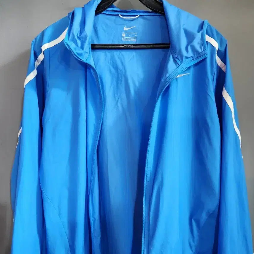 [BUNJANG] Nike Women's Lightweight Hooded Jumper Size 55 / 나이키(정품)55(여성)앏은 후드점퍼
