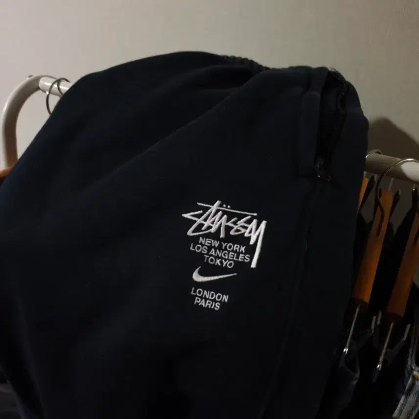 [BUNJANG] Nike x Stussy Fleece Pants Black / 나이키 스투시 플리스 팬츠 블랙 US EU (S)