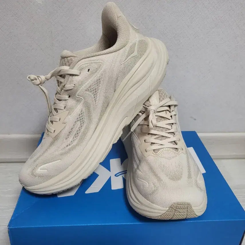 [BUNJANG] Hoka Clifton 10 Beige Running Shoes / 호카 클리프톤 10 베이지