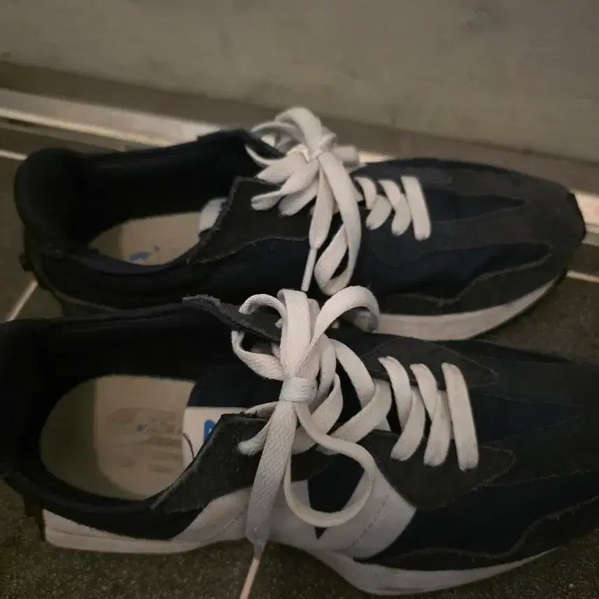 [BUNJANG] New Balance 327 Navy Sneakers / 뉴발란스 327 네이비 스니커즈 280