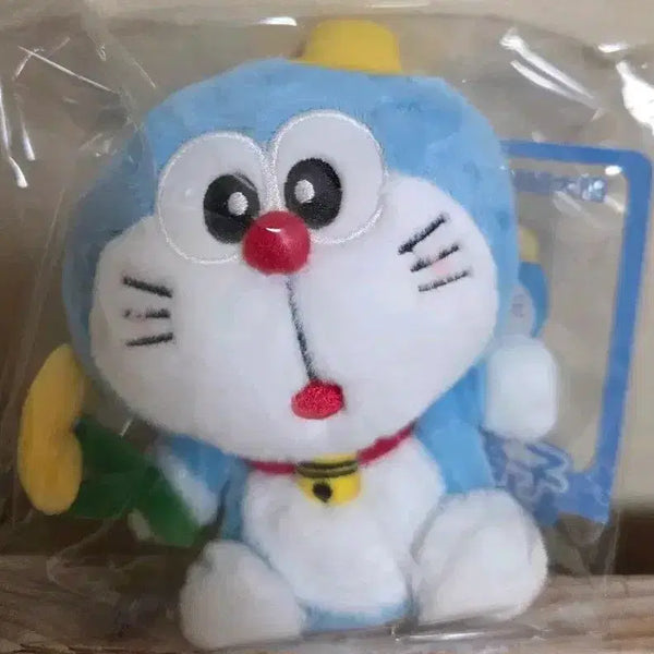[BUNJANG] Doraemon Flower Plush Doll / 꽃을든 도라에몽 인형