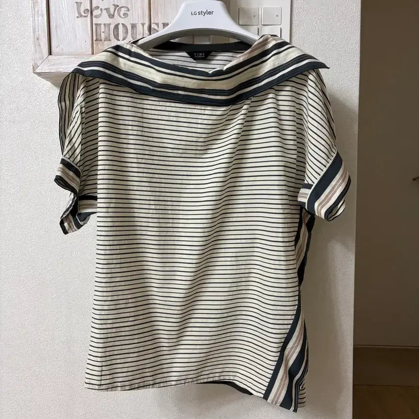 [BUNJANG] TIME Stripe Unique Cotton Blouse / TIME(타임) 스트라이프 유니크 면블라우스