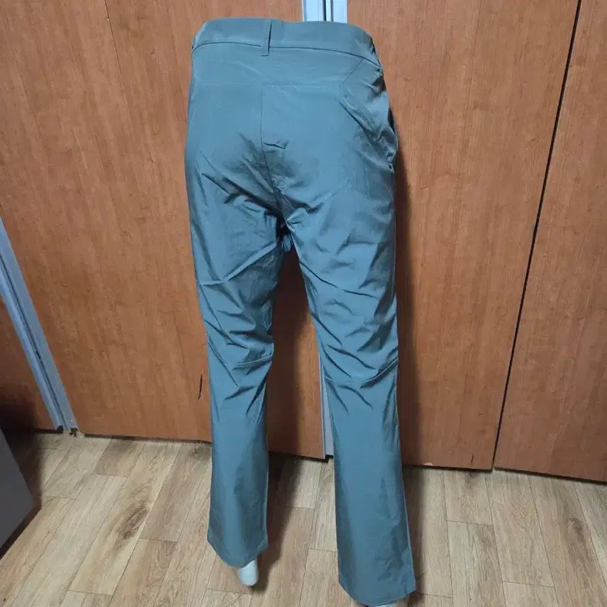 [BUNJANG] Hummel Spandex Pants Size 32 Unisex / HUMMEL스판바지32사이즈맞으면남녀공용공용