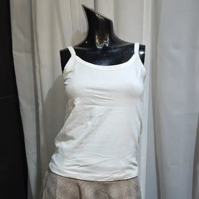 [BUNJANG] White Round Neck Sleeveless Top / 앞뒤 라운드 화이트 나시
