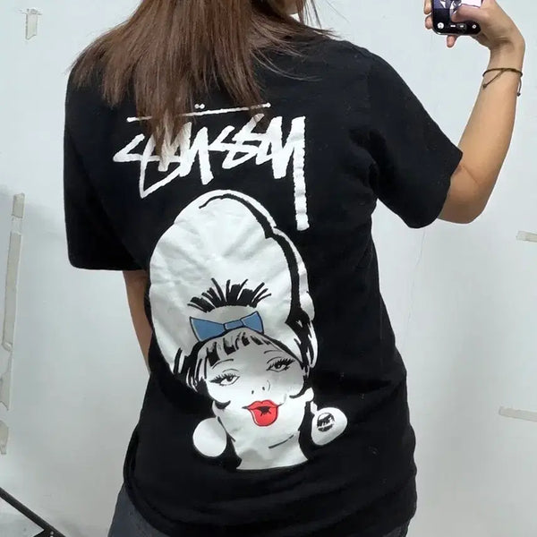 [BUNJANG] Stussy Living Dolla Big Logo Short Sleeve T-Shirt Black / 스투시 리빙 돌라 빅로고 반팔 티셔츠 블랙