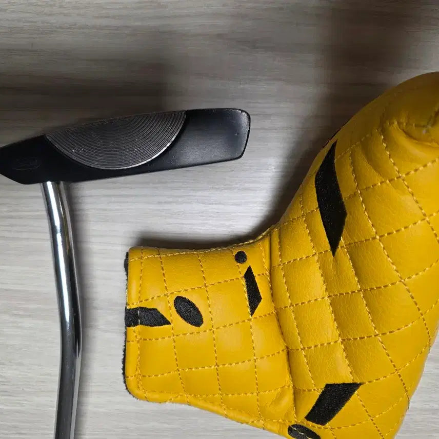 [BUNJANG] Yes! Golf Greyhound Callie Putter (34-inch, Black) / 예스 퍼터, 그레이하운드 캘리 블랙 퍼터 정품 (34인치)
