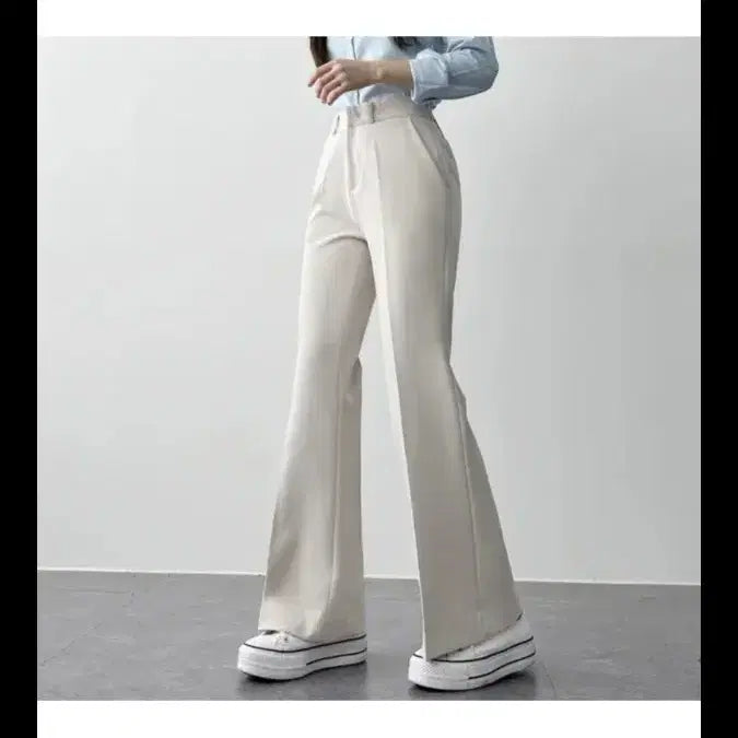 [BUNJANG] Ivory Bootcut Slacks (Size M) - New, Unworn / [미착용 새 상품] 부츠컷 슬랙스 (M 사이즈)