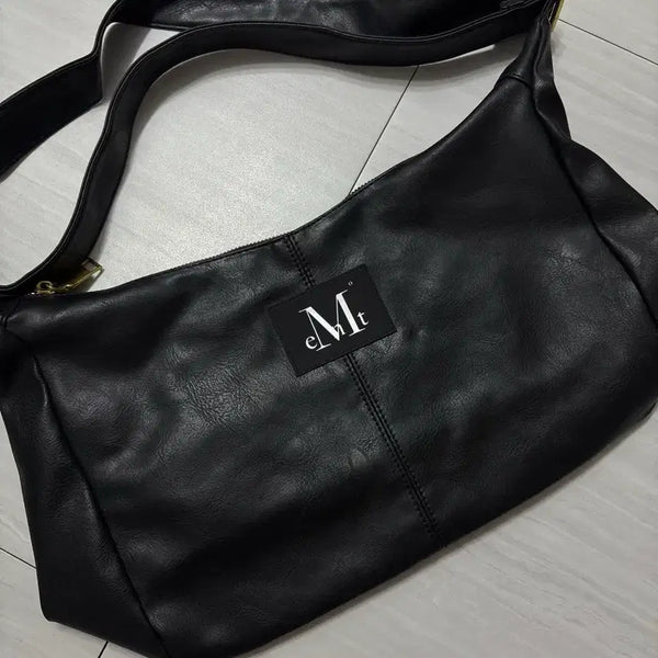 [BUNJANG] MUSEUMER Leather Shoulder Bag Black / 무센트 레더 숄더백 블랙