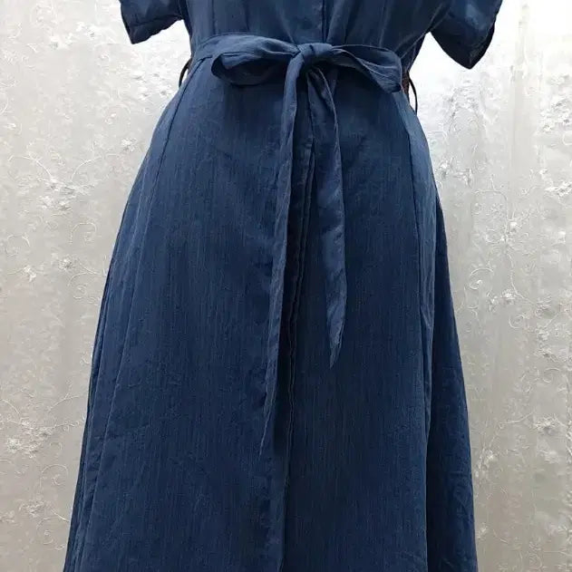 [BUNJANG] The Izzat Midi Dress Free Size / The Izzat  원피스  free