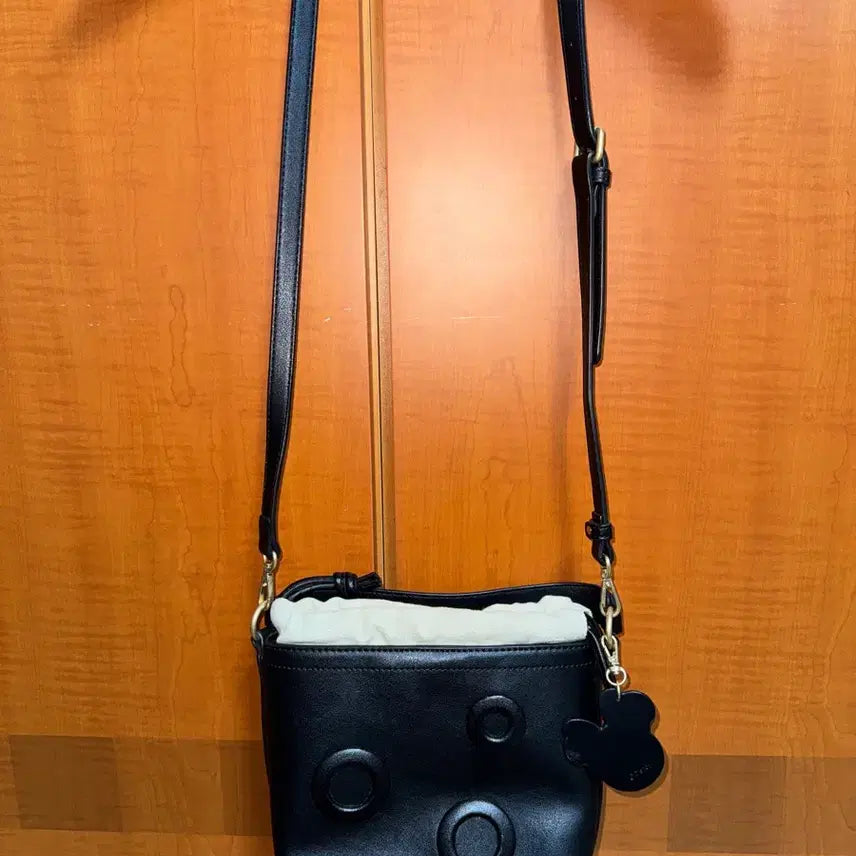 [BUNJANG] J.ESTINA Disney Bucket Bag / 제이에스티나 디즈니 버킷백