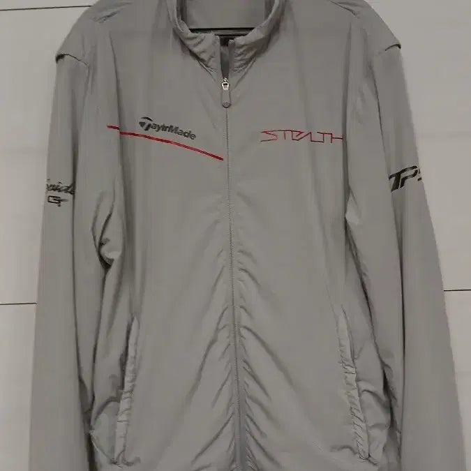 [BUNJANG] TaylorMade Golf Wear Windbreaker TFJUL2501 L Size / 테일러메이드 골프웨어 바람막이TFJUL2501 L사이즈 손목약얼룩