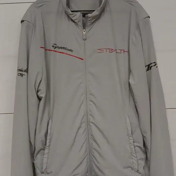 [BUNJANG] TaylorMade Golf Wear Windbreaker TFJUL2501 L Size / 테일러메이드 골프웨어 바람막이TFJUL2501 L사이즈 손목약얼룩