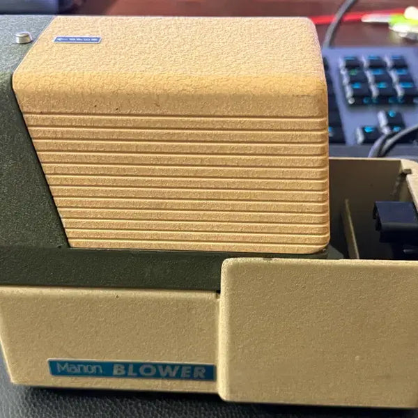 [BUNJANG] Manon Japan Vintage Slide Projector / Manon Japan 빈티지 슬라이드 환등기