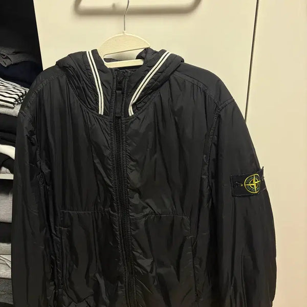 [BUNJANG] Stone Island Crinkle Labs Primaloft Black Jacket L / 스톤아일랜드 크링클랩스 프리마로프트 블랙 자켓 L