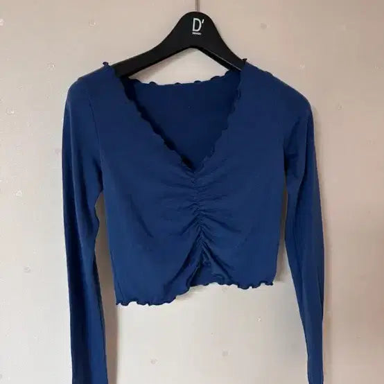 [BUNJANG] Navy Shirring Crop Long-Sleeve T-Shirt / 네이비 셔링 크롭 긴팔 티셔츠