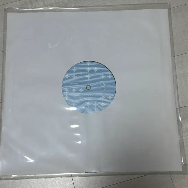 [BUNJANG] Yerin Baek Gift LP Vinyl / 새상품) 백예린 선물 LP 알판
