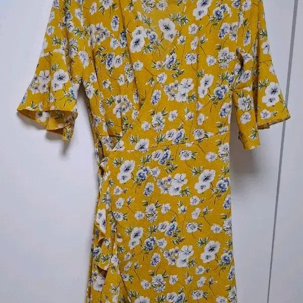 [BUNJANG] Yellow Chiffon Wrap Midi Dress / 엘로우쉬폰랩원피스
