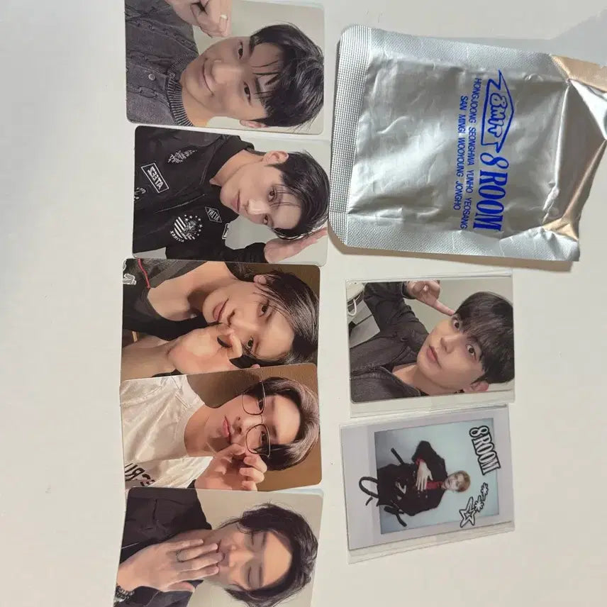 [BUNJANG] Ateez 8ROOM Photocard San, Mingi, Wooyoung, Yeosang / 에이티즈 ateez 에잇룸 트레카 8ROOM 포토카드 san mingi wooyoung yeosang