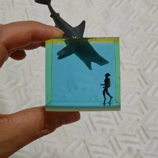 [BUNJANG] Cannibal Shark Diorama Figure / 식인상어 디오라마