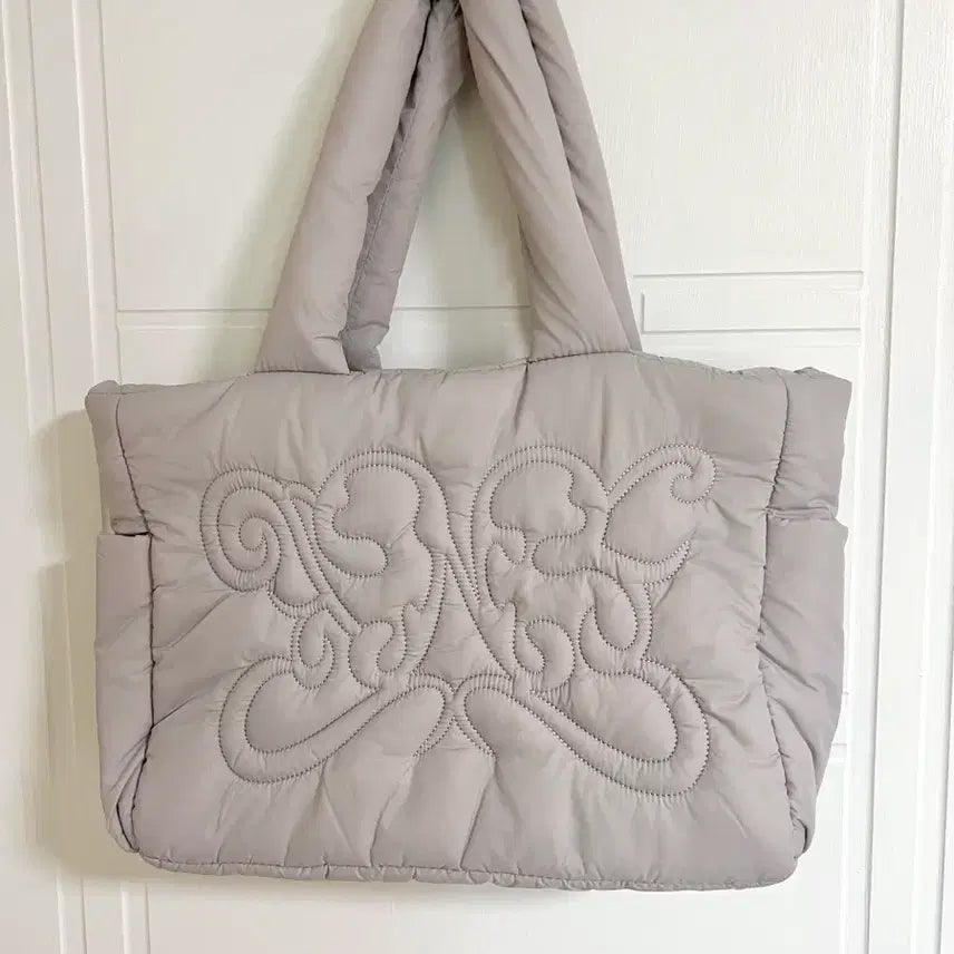 [BUNJANG] Fancy Club Cuddle Padded Shoulder Bag Light Grey / 팬시클럽 커들 패딩 숄더백 라이트 그레이